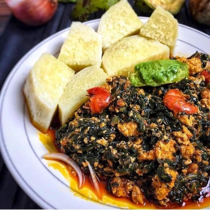 Boiled Yam & Sauce (10 Pieces)